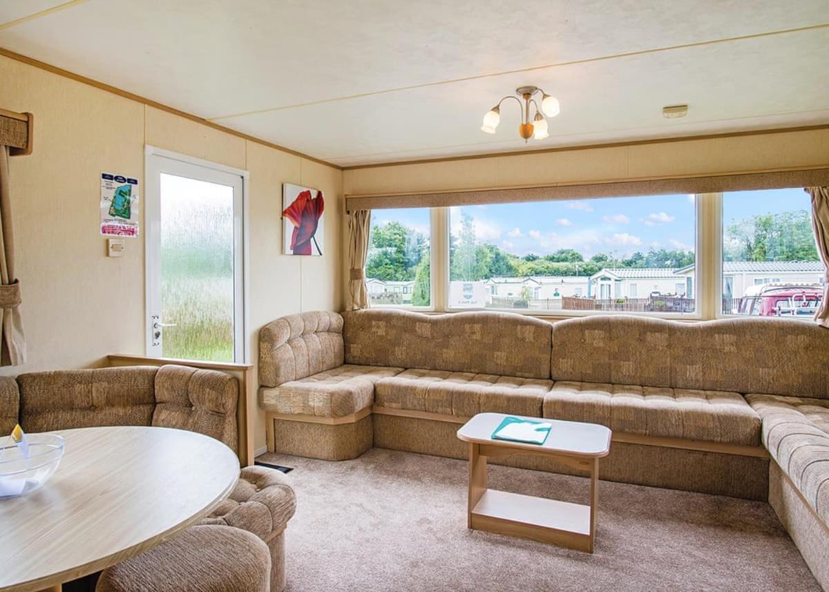 Woodland Vale Holiday Park Ludchurch Bagian luar foto